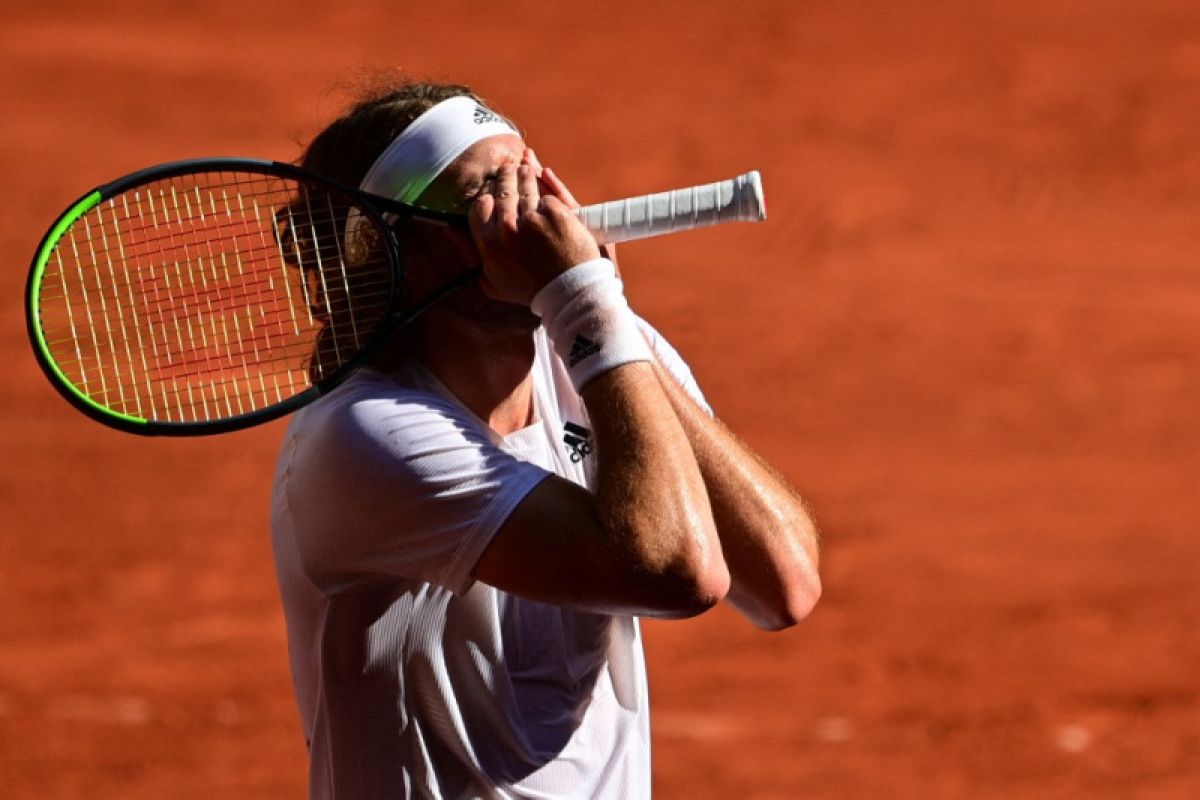 French Open: Tsitsipas hentikan Zverev untuk tembus final Grand Slam pertamanya