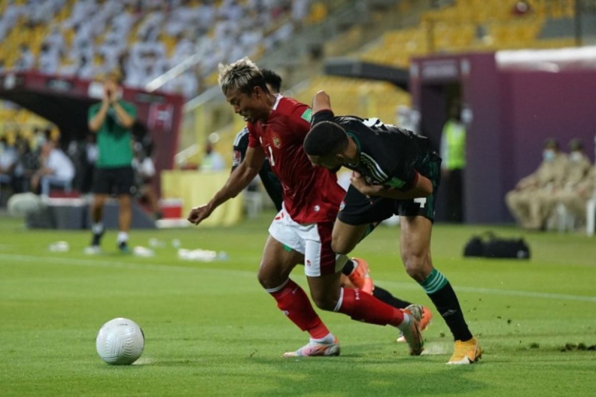 Pelatih timnas Indonesia akui  skuadnya kalah kualitas dari UEA