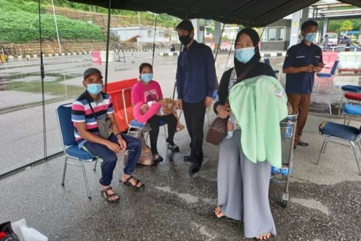 KJRI Kuching pulangkan dua WNI setelah melahirkan di Sibu