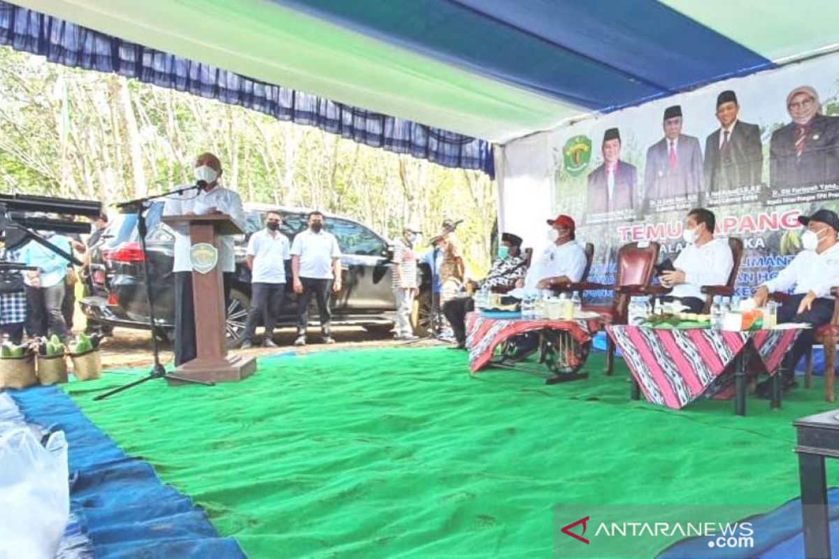 Gubernur Kaltim ingin bertemu pendengar yang  mengkritik  di radio