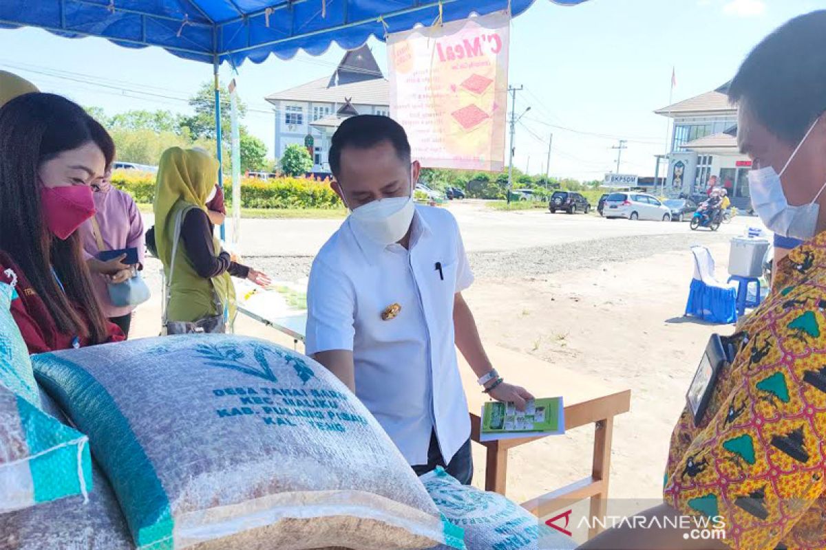 Pemkot Palangka Raya fasilitasi pemasaran produk pertanian di Pasar Tani