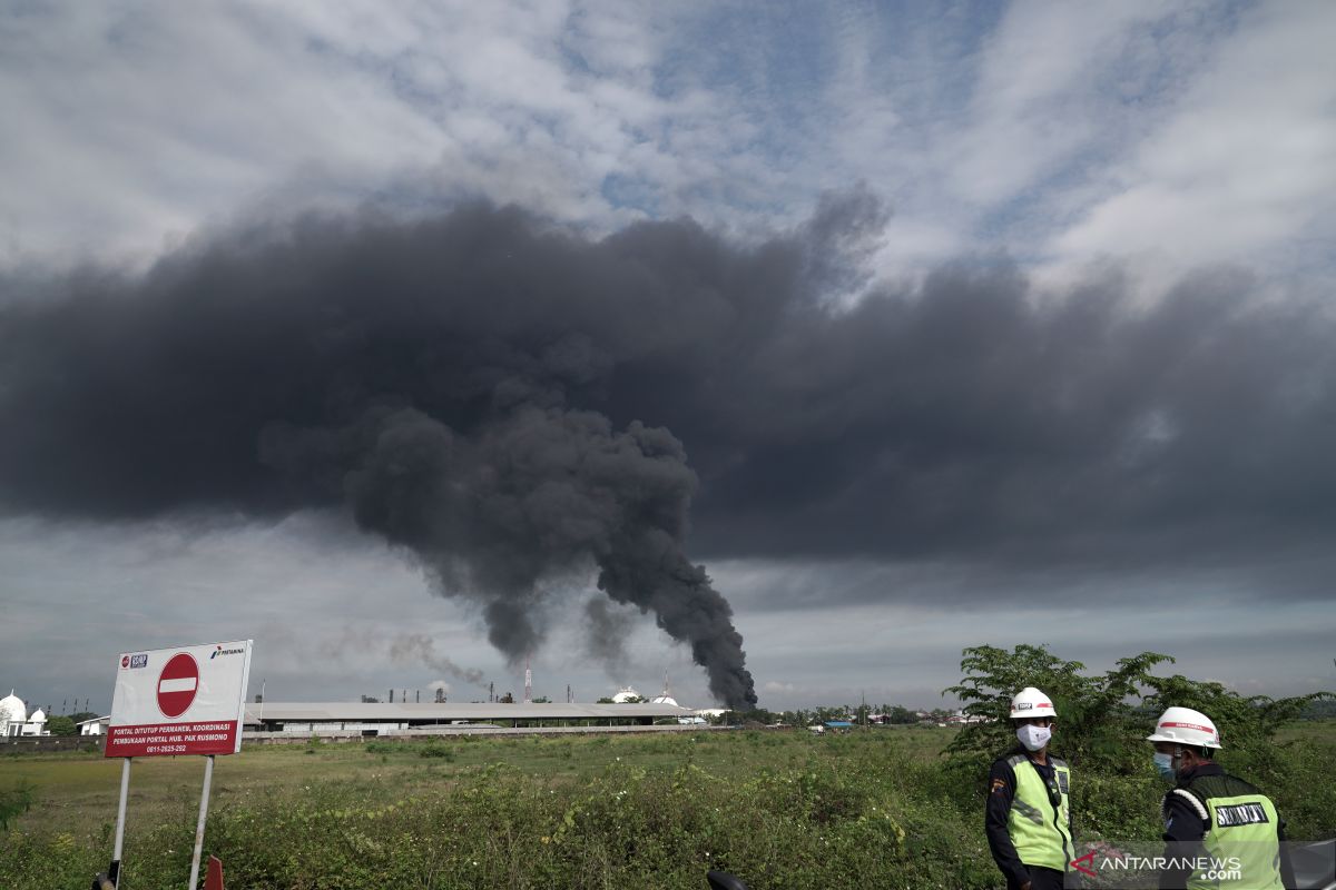 Pertamina masih berupaya padamkan satu titik api di Kilang Cilacap