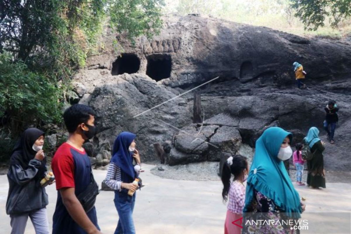 Wisata Gua Selomangleng Kota Kediri