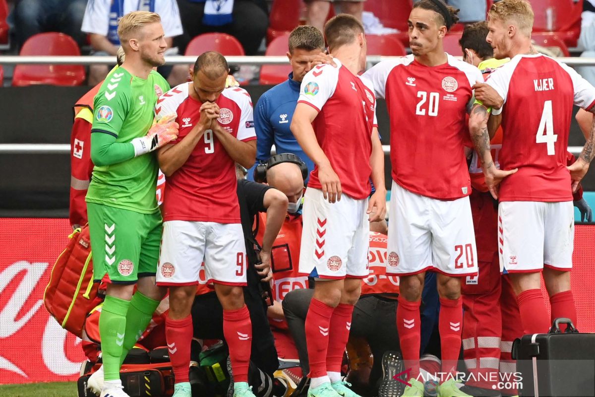 Detak jantung Eriksen sempat berhenti di laga Denmark vs Finlandia