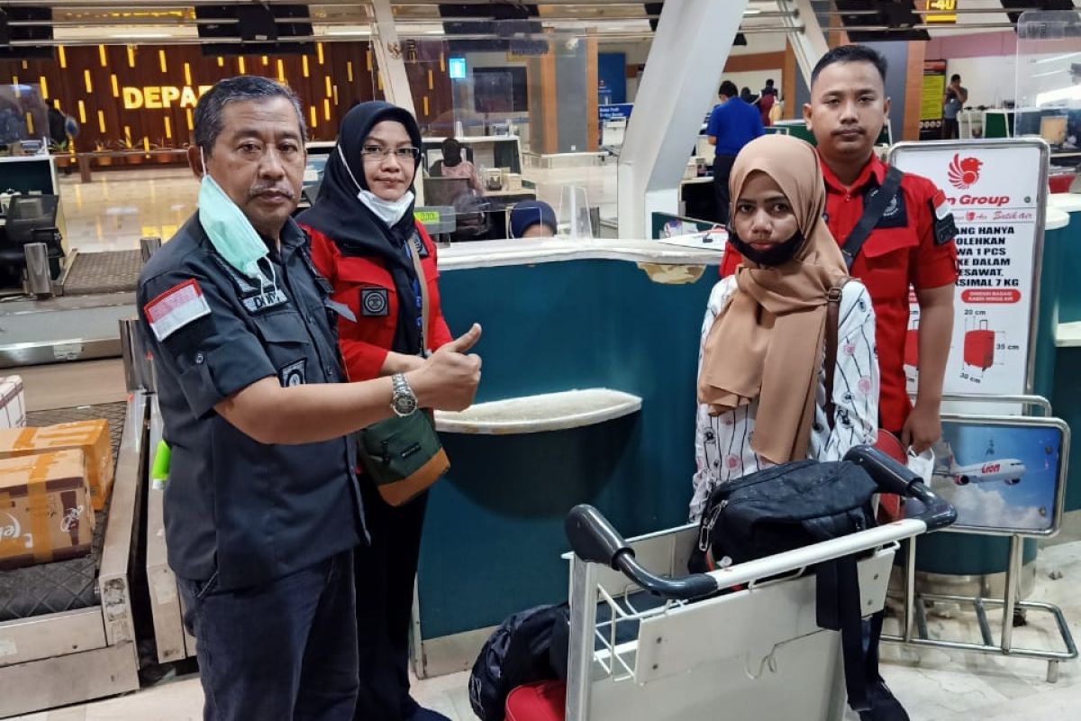 Imigrasi Sulsel pulangkan dua WN Filipina