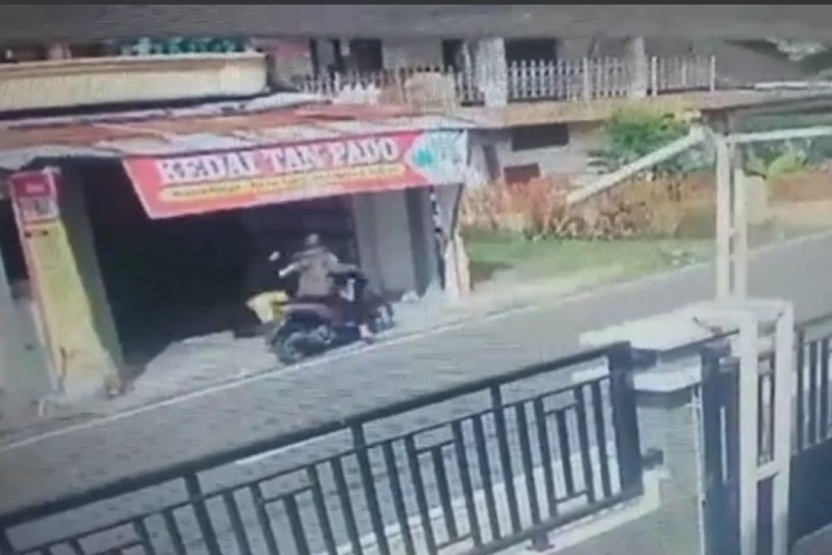 Wanita paruh baya di Bukittinggi gagalkan aksi pencurian