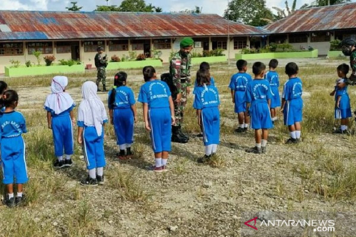 Satgas TNI tingkatkan disiplin pendidikan anak di perbatasan RI-PNG