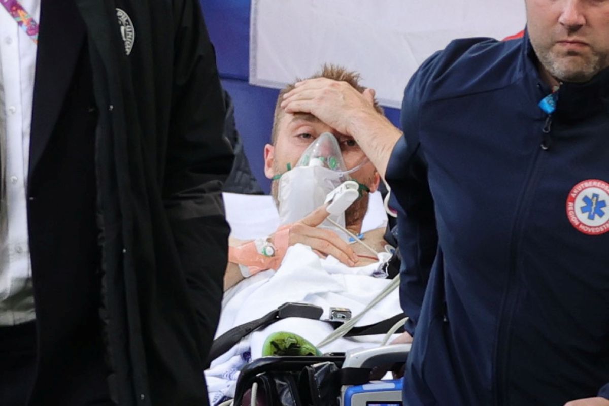 Eriksen masih di rumah sakit, kondisinya stabil