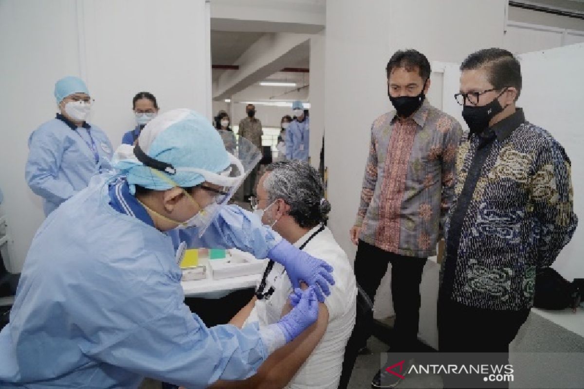 PT Freeport Indonesia vaksinasi COVID-19 karyawan beserta keluarga