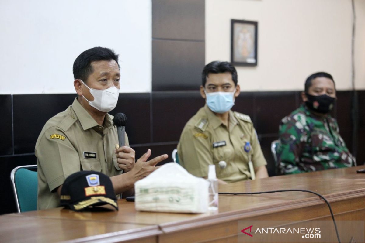 Satgas ingin setiap kelurahan punya tempat isolasi COVID-19 di Bandung