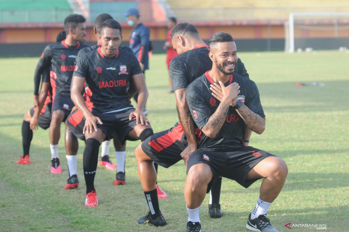 Pemain Madura United diimbau taat prokes saat latihan mandiri