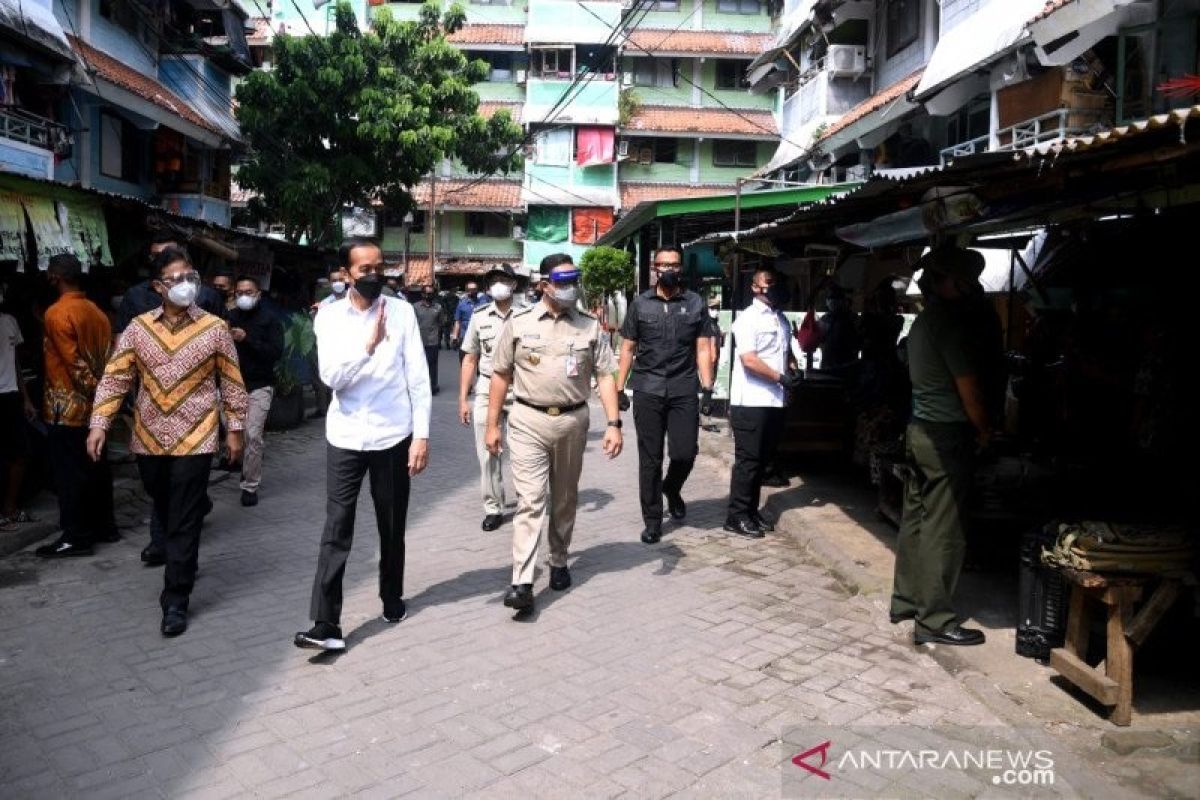 Presiden Joko Widodo sebut kecepatan vaksinasi tentukan keberhasilan tangani pandemi