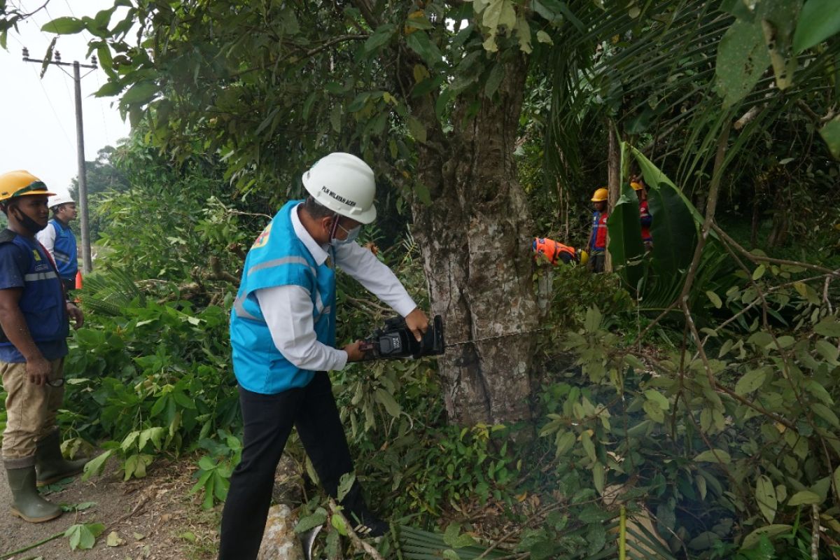 Pastikan listrik lancar hingga pelosok, Ini yang dilakukan GM PLN Aceh,