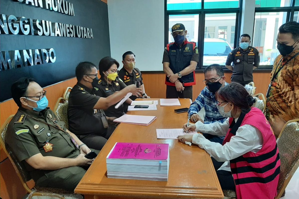 Jaksa penyidik serahkan tahap II kasus pemecah ombak