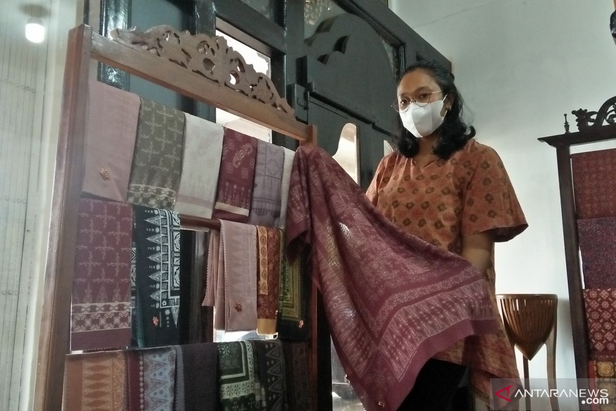 Kurang diminati ternyata upah pengrajin  batik Jambi capai jutaan rupiah