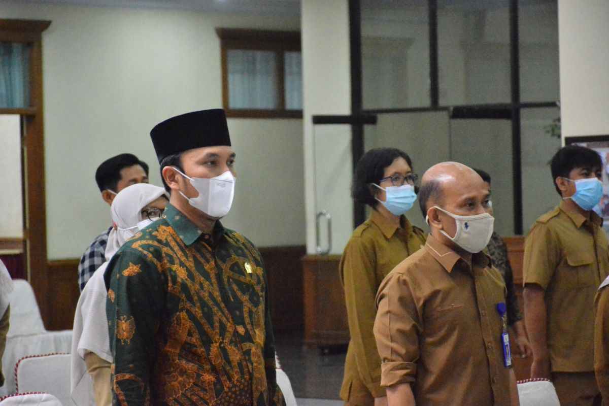 Peduli lingkungan hidup, Ketua DPRD terima penghargaan green leadership dari KLHK