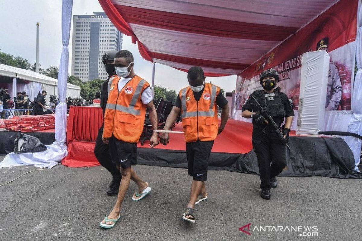 Polda Metro Jaya beri penghargaan untuk Polres Jakarta Barat