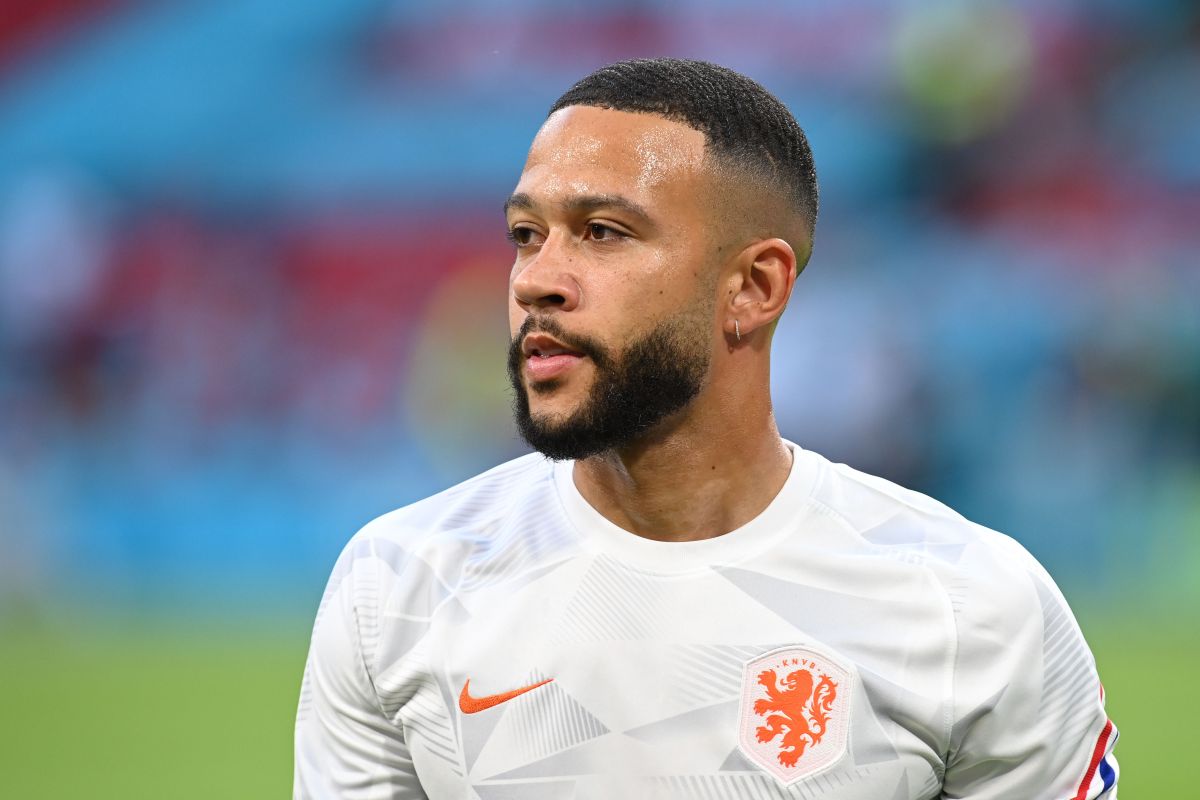 Depay ingin bermain di Barcelona setelah Euro