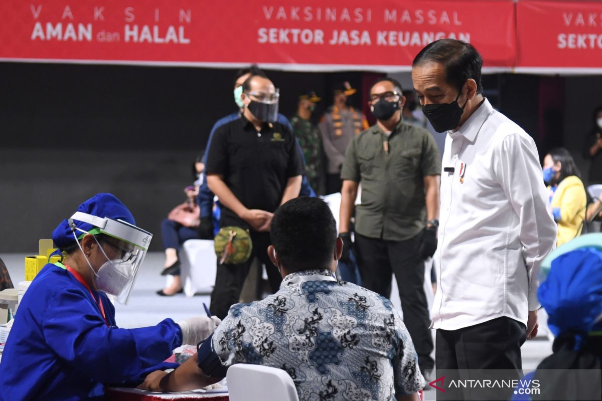 Sri Mulyani sebut 41 juta dosis vaksin COVID-19 telah disuntikkan