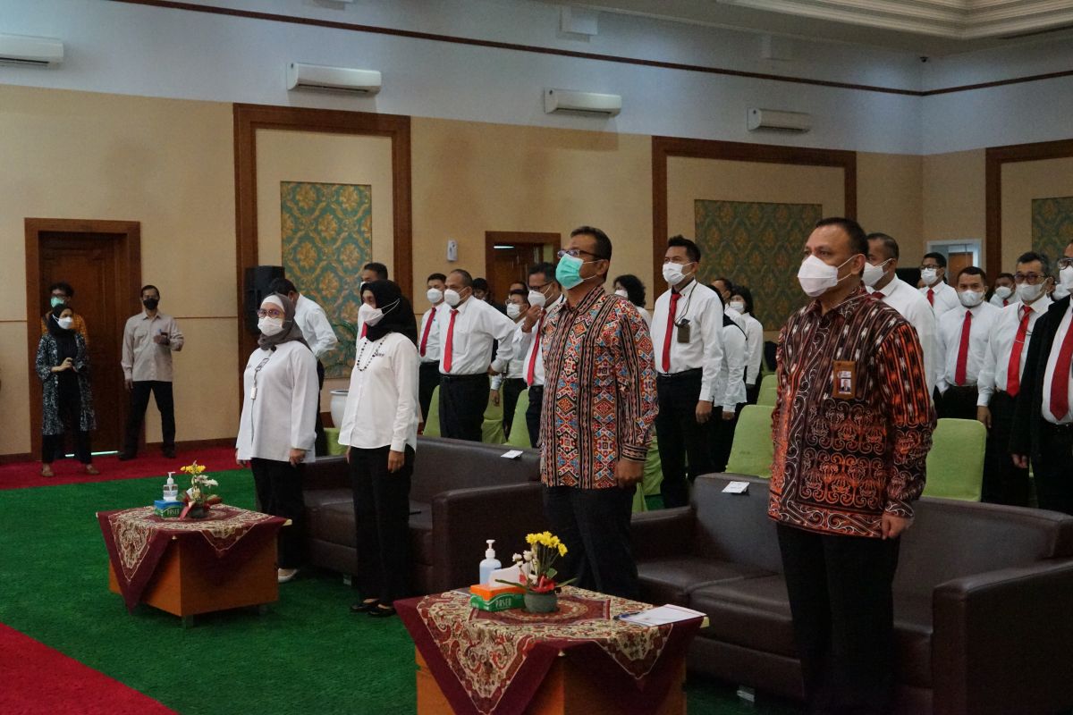 Pegawai KPK cabut permohonan di Mahkamah  Konstitusi