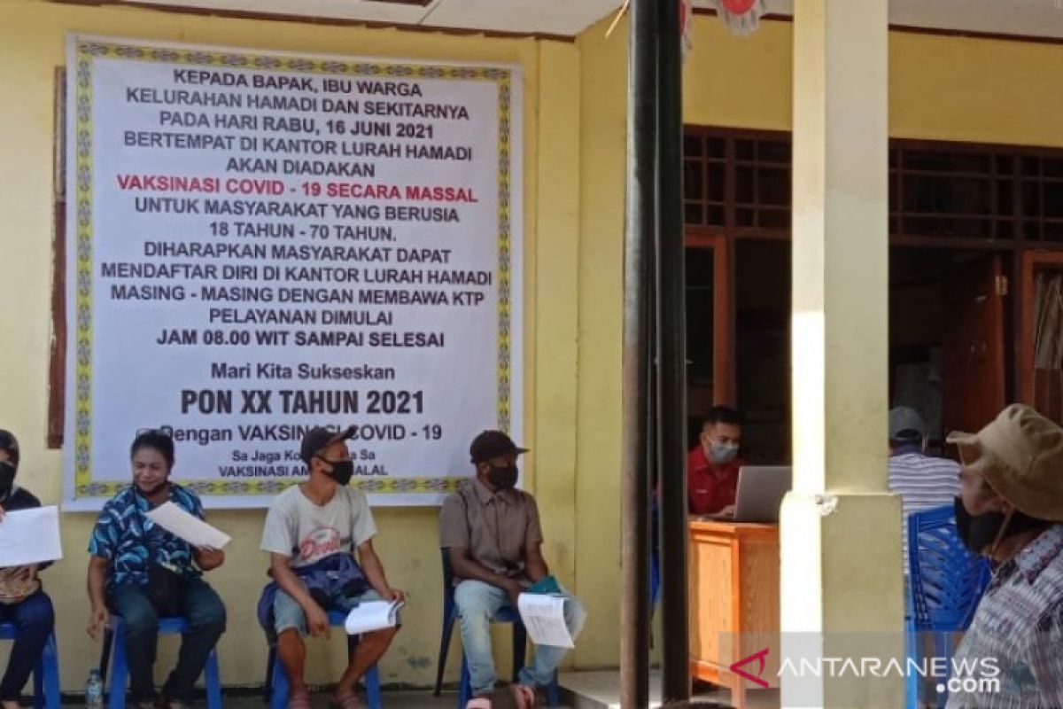 Pemkot Jayapura: Vaksinasi COVID-19 untuk warga dukung sukses PON Papua