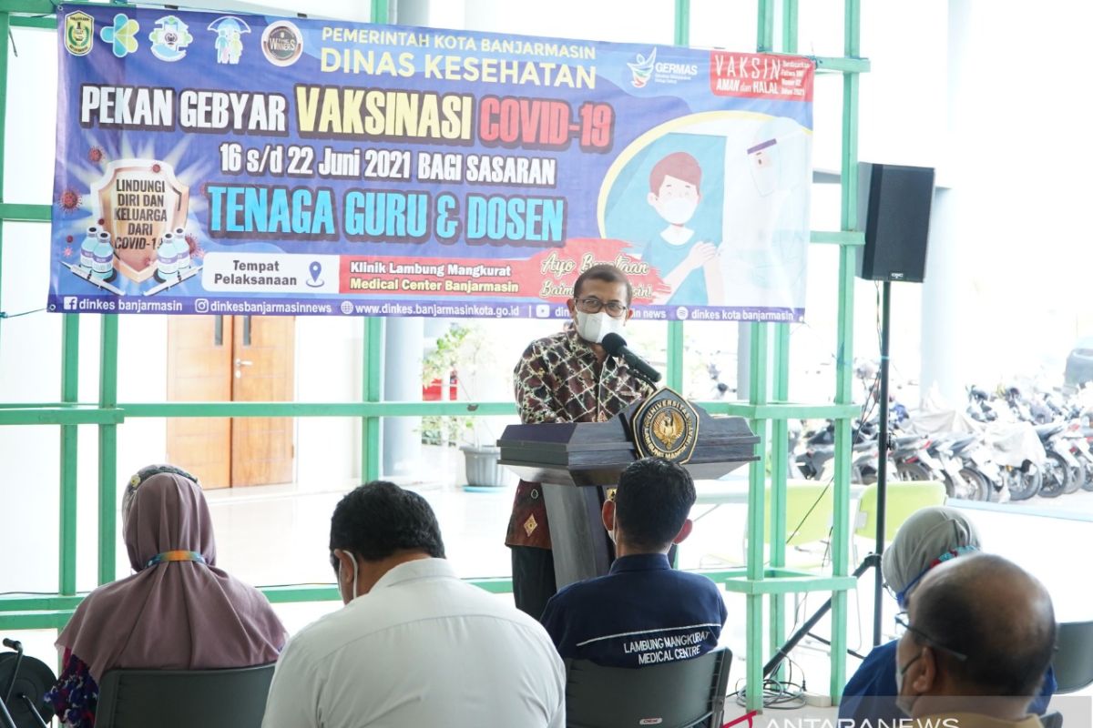 1.800 tenaga kependidikan ULM divaksin persiapan dibukanya kampus