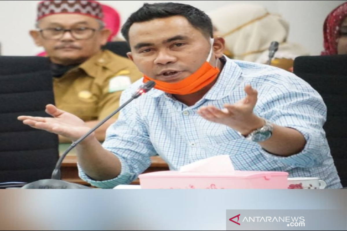 Pemerintah Aceh diminta tambah tenaga kesehatan untuk tangani COVID-19