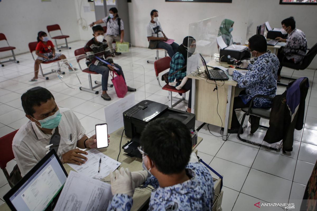 Dinas Pendidikan Kota Tangerang akan menindak tegas panitia PPDB yang melanggar aturan