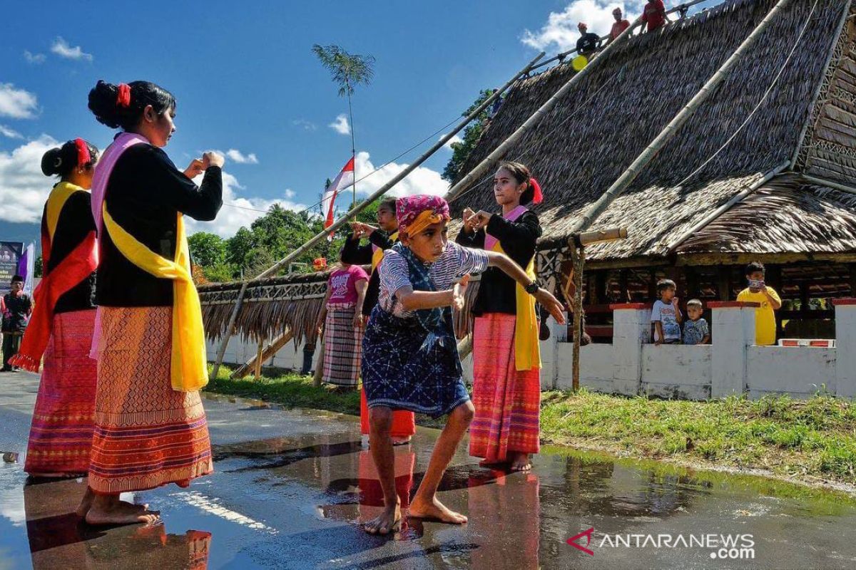 Menparekraf Sandiaga Uno apresiasi Festival Teluk Jailolo, diharap pulihkan pariwisata Halmahera Barat
