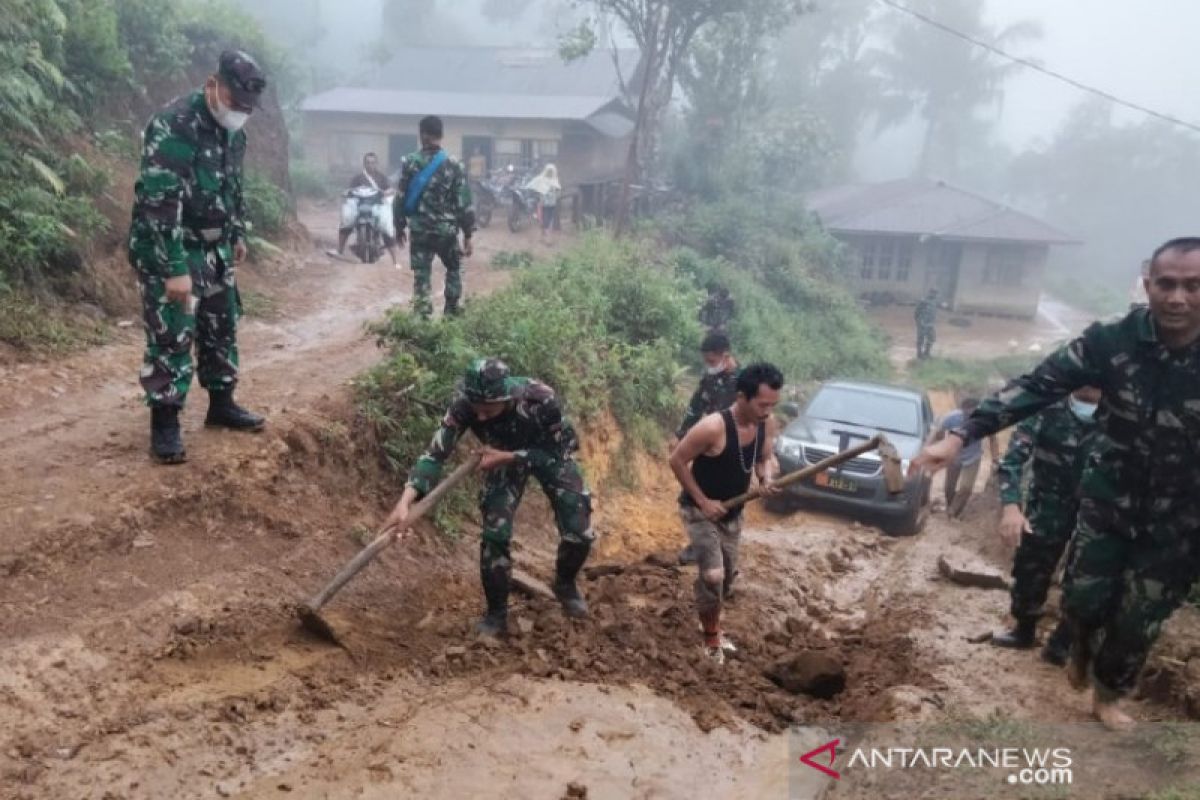 Melalui Program TMMD jalur Danau Siais lebih cepat dilalui