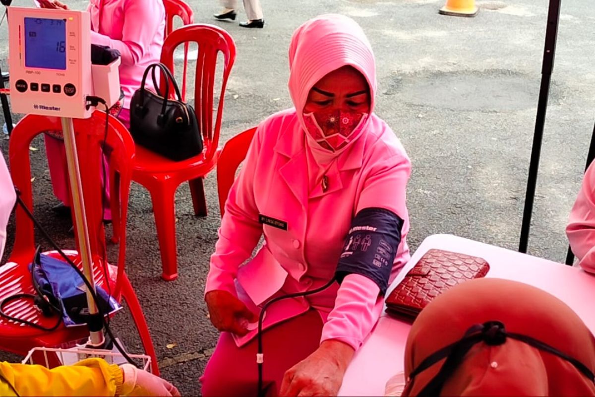Polda Lampung gelar suntik vaksin COVID-19 untuk Bhayangkari