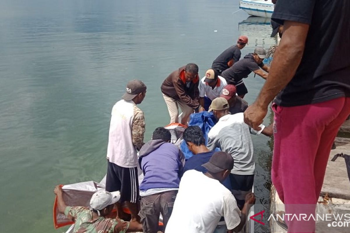 Tim SAR temukan jasad nelayan hilang di Selat Tabarfange Maluku