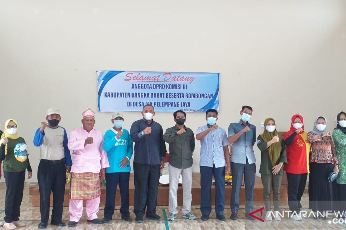 Komisi III DPRD Bangka Barat kunjungi desa APJ di Belitung