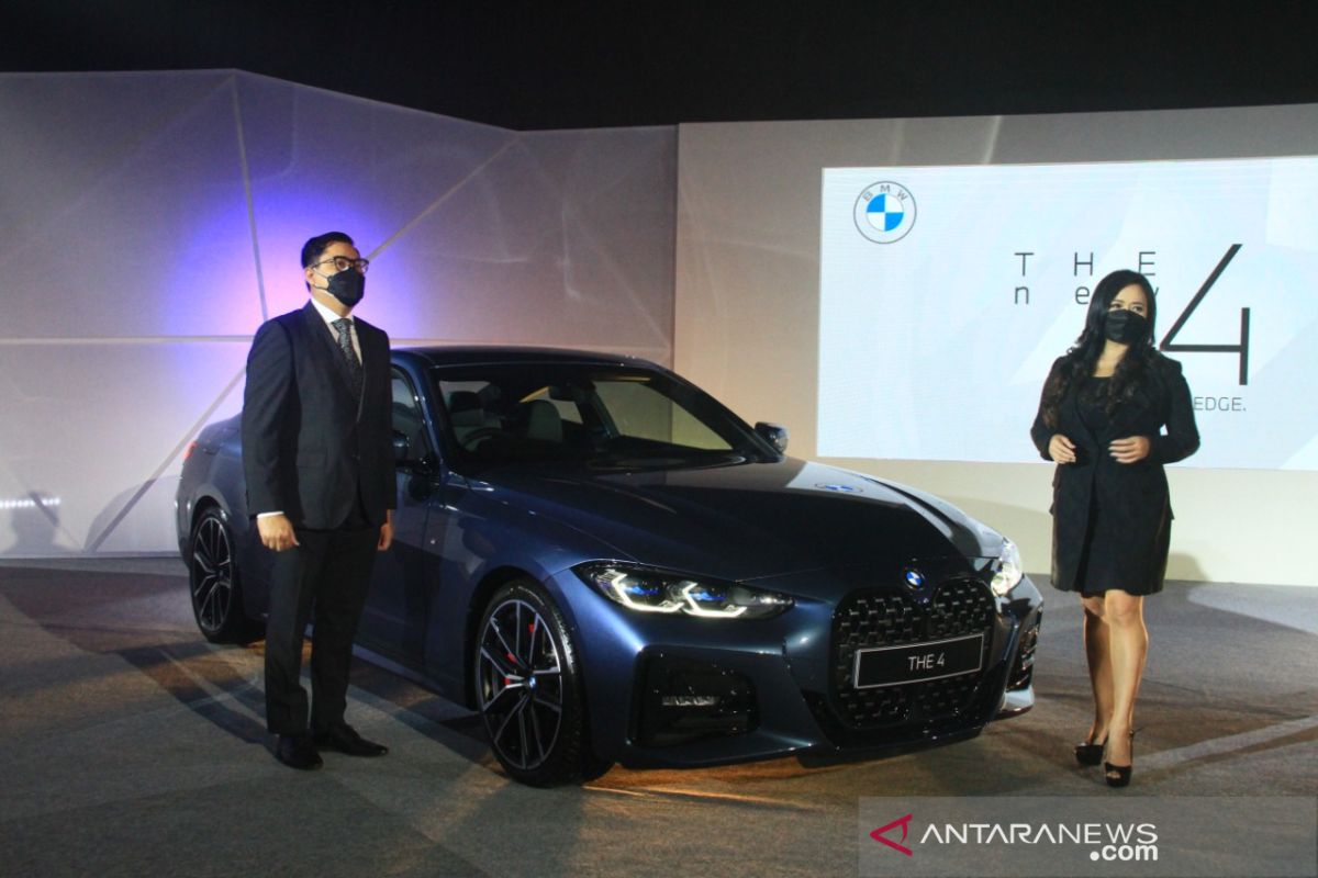 Spesifikasi The New BMW 4