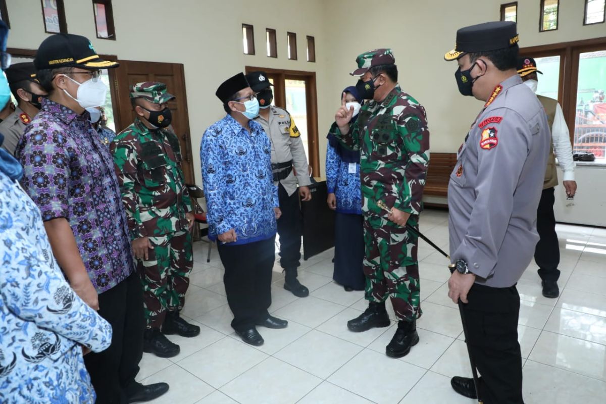 Panglima TNI: Tekan COVID-19 di Kudus dengan percepatan vaksinasi