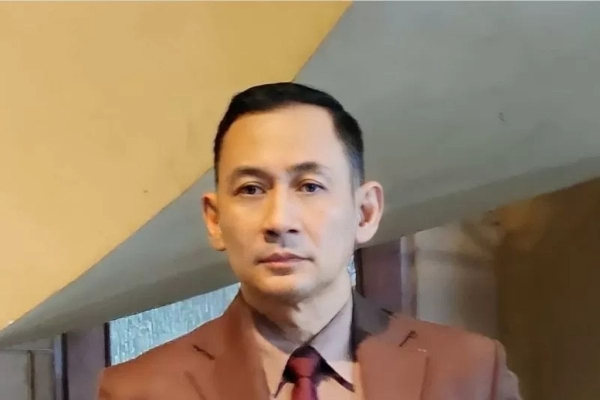 Dilaporkan Roy Suryo, artis MTV Lucky Alamsyah segera diperiksa polisi