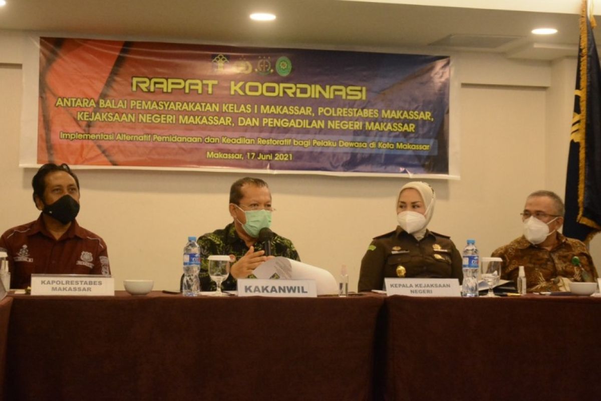 Kakanwil Kemenkumham Sulsel buka Rakor Alternatif Pemidanaan dan Keadilan Restoratif