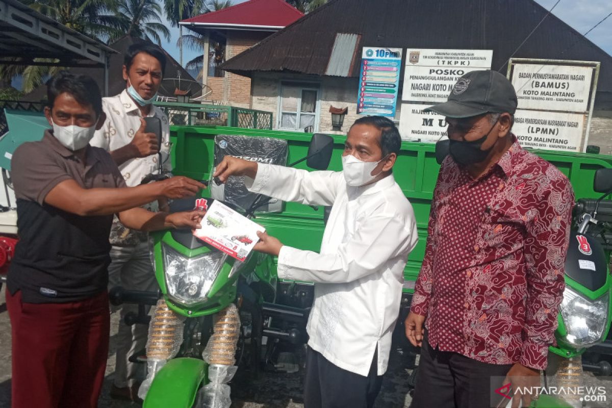 Ini bantuan Alsintan untuk petani di Agam dari Pokir anggota DPRD sumbar