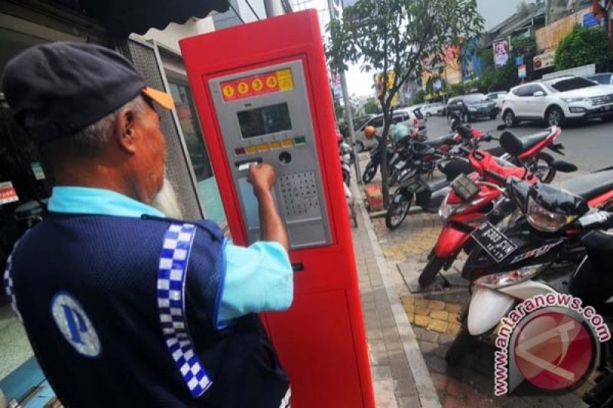 Pemko Banda Aceh diminta realisasikan sistem parkir nontunai