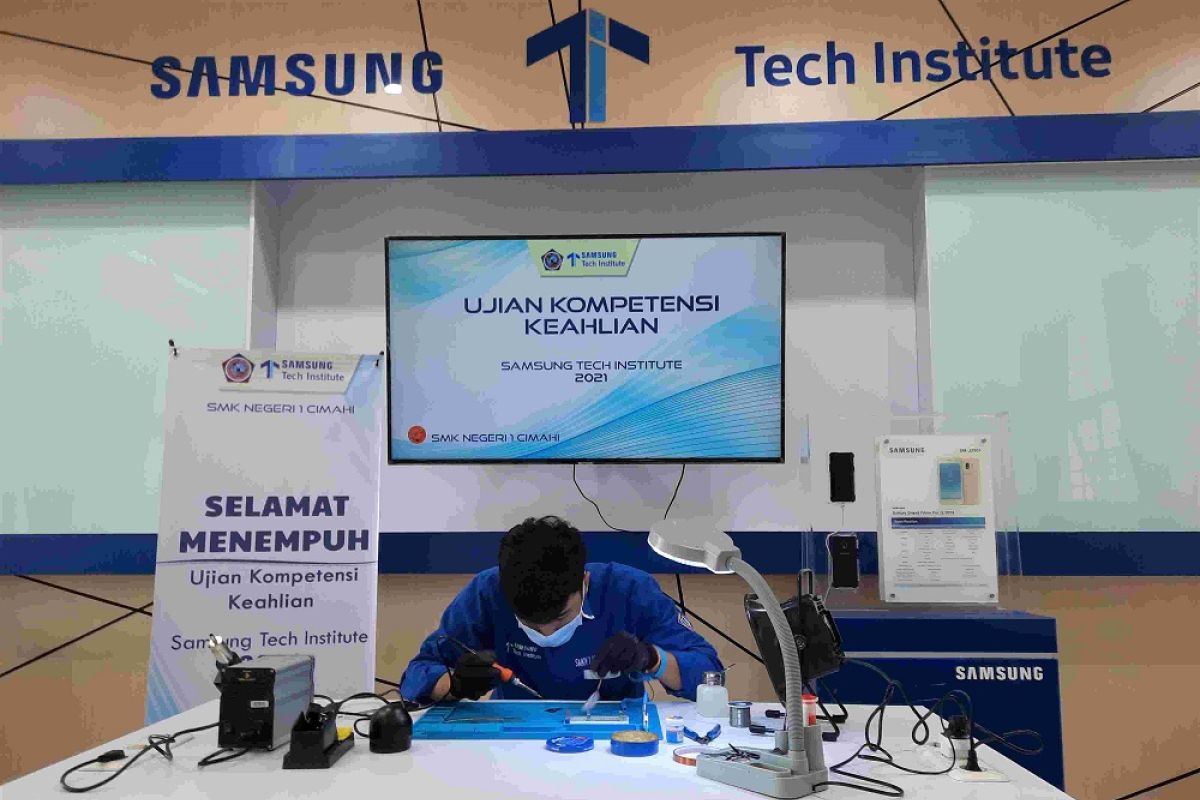 Samsung Tech Institute helat Uji Kompetensi Keahlian di 30 SMK