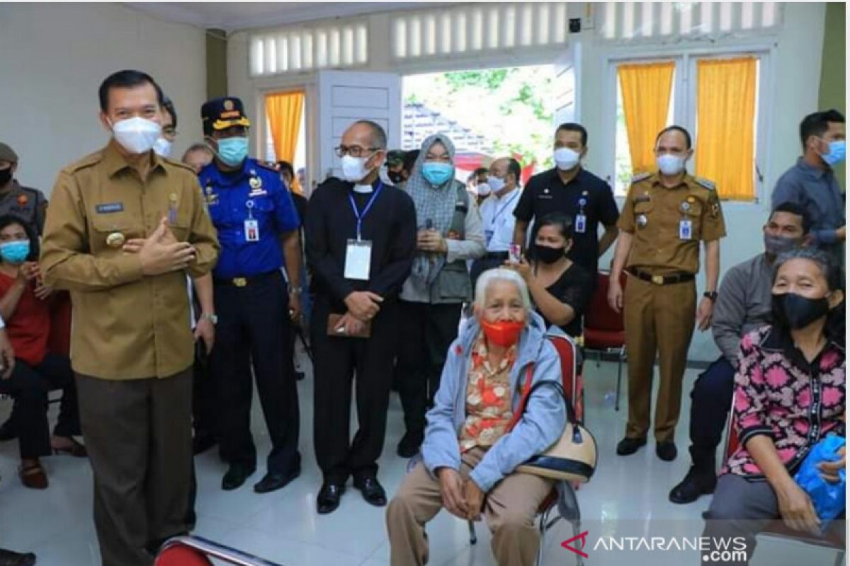 Sebanyak 56 warga Riau alami KIPI usai vaksin COVID-19
