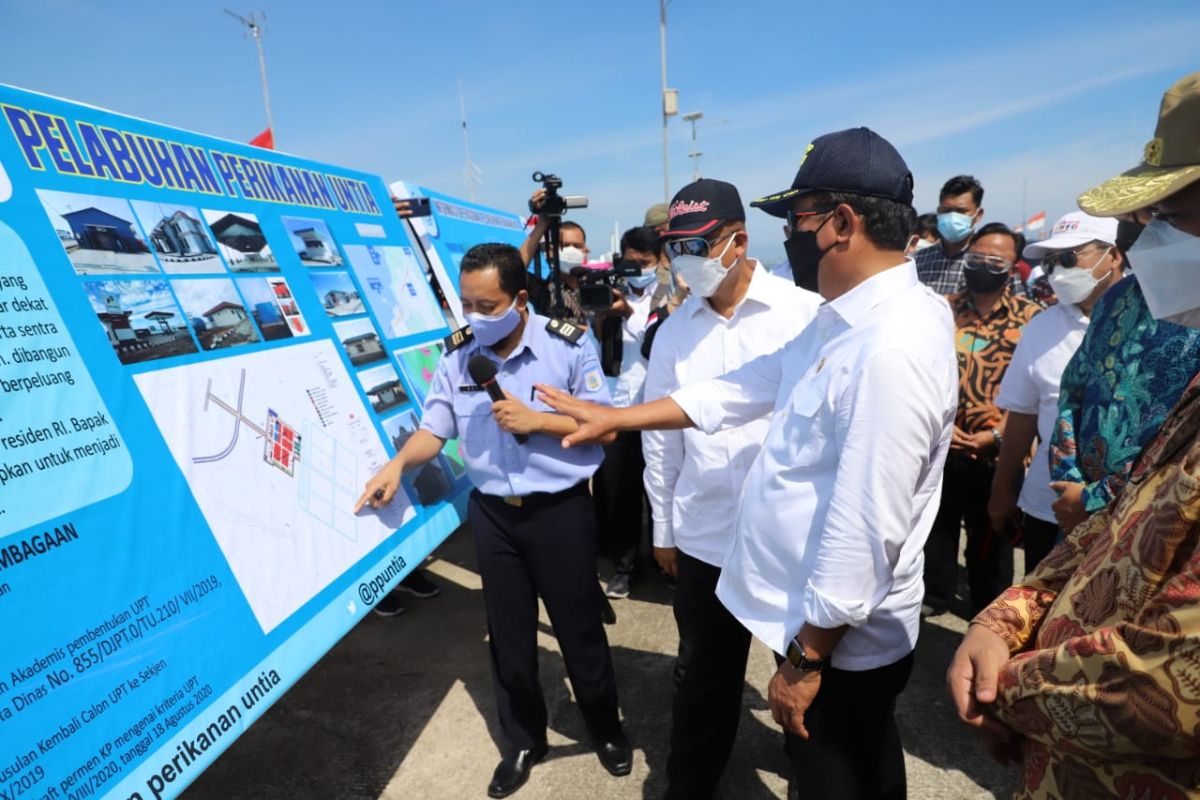 Menteri Trenggono ajak semua pihak geliatkan Pelabuhan Perikanan Untia