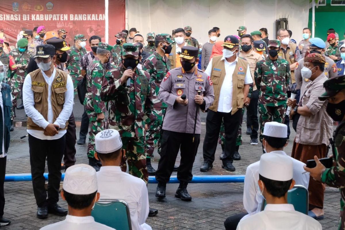 Kapolri dan Panglima TNI dengarkan 