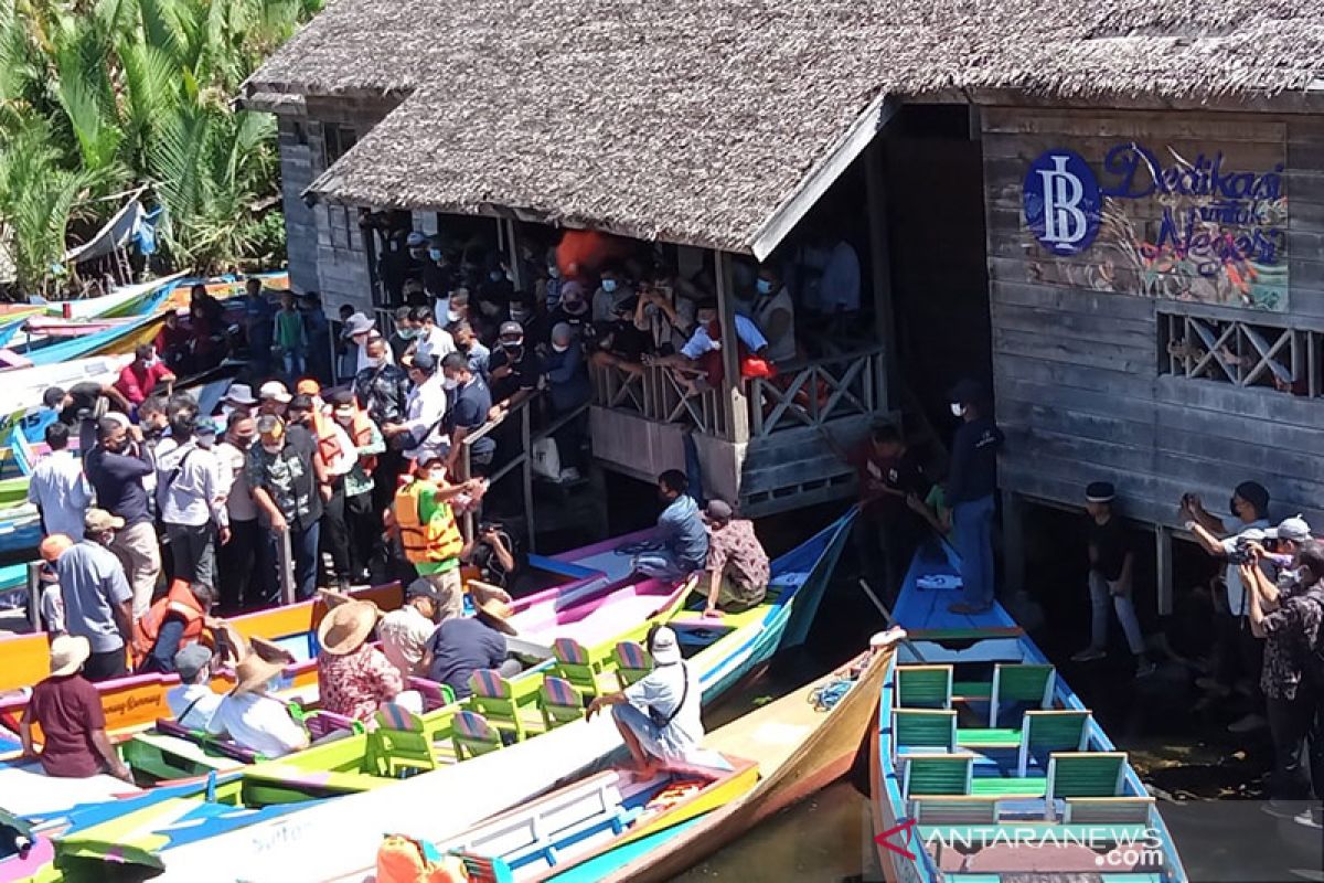 Sandiaga Uno perkenalkan Geopark Rammang Rammang Indonesia ke dunia