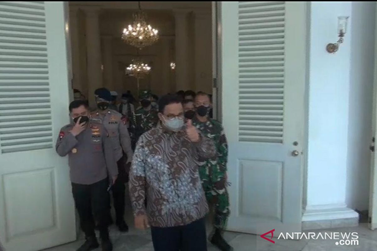 Anies kembali imbau masyarakat Jakarta tetap di rumah pada akhir pekan