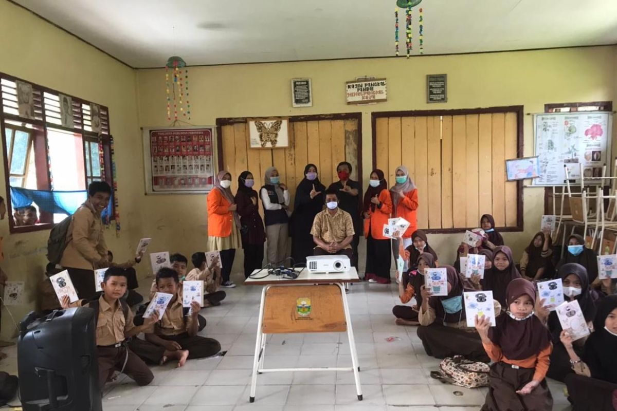 Dosen FKIP Unja gelar pengenalan cagar budaya Candi Pematang Jering