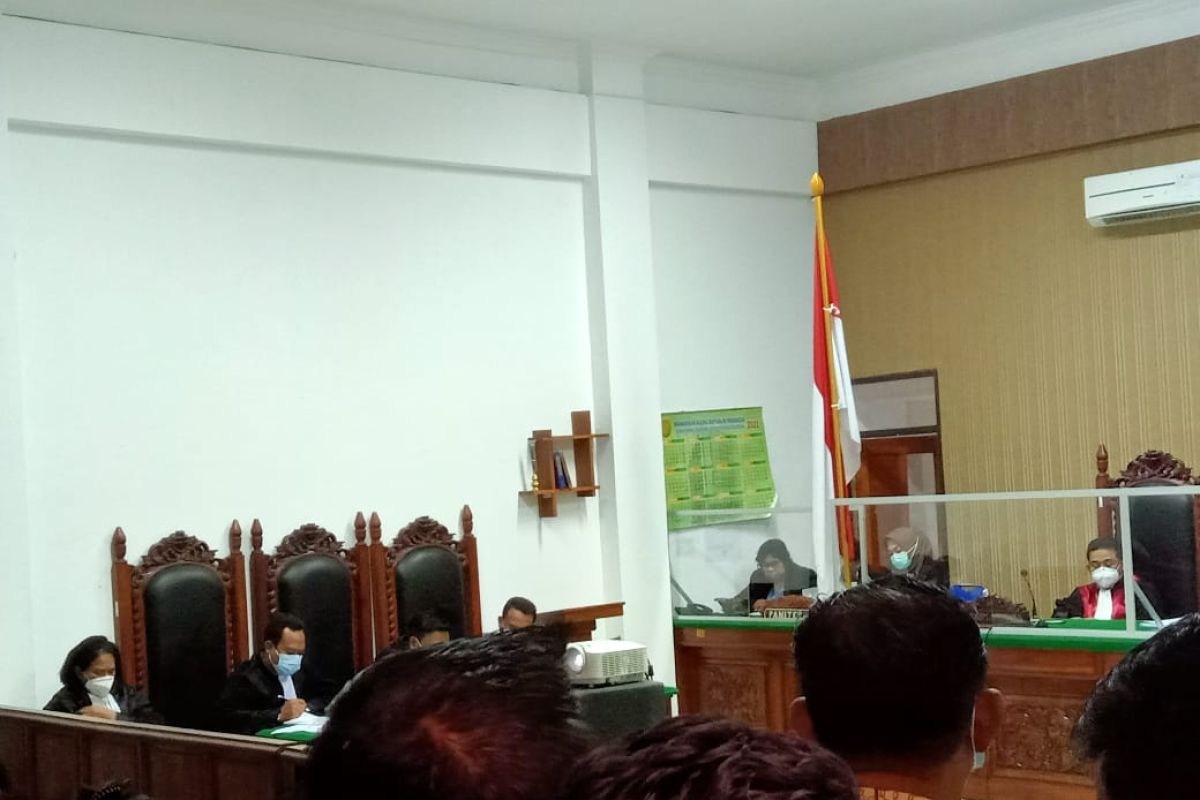 Korupsi  pengalihan aset tanah pengacara dipenjara 10,5 tahun