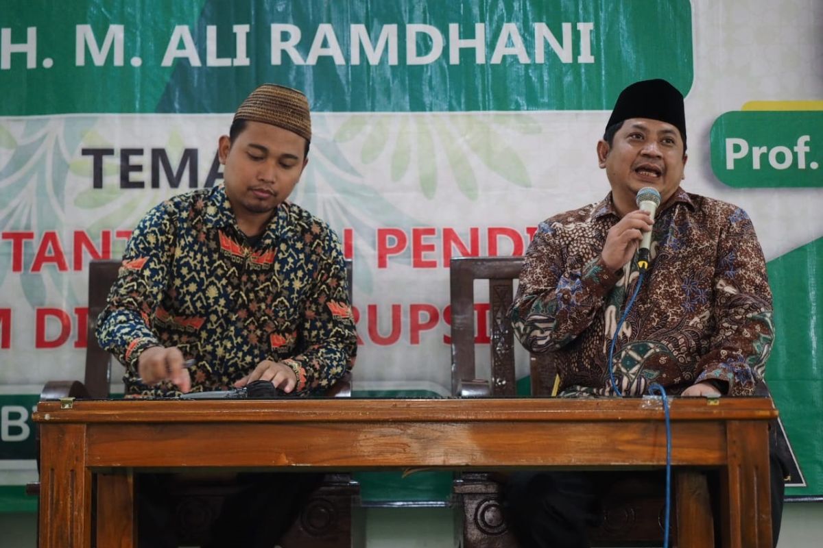 Kemenag dorong santri Tebuireng Jombang kuasai teknologi