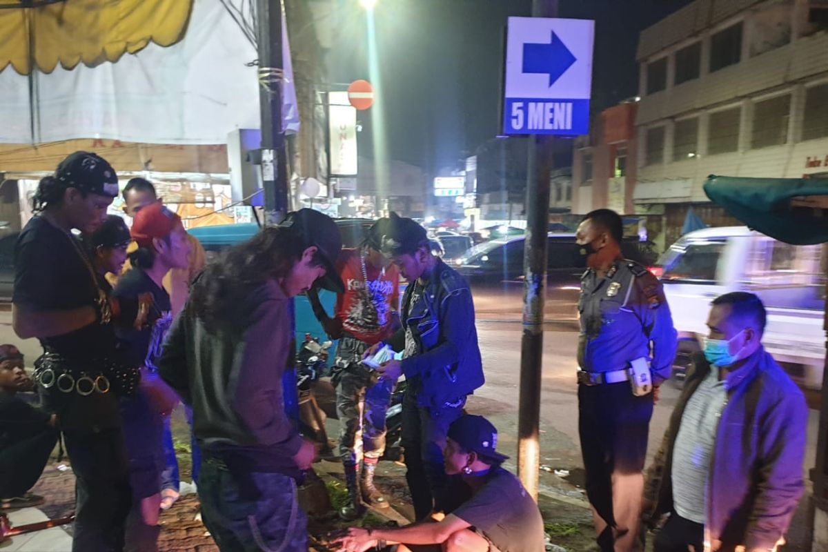 Polisi amankan sembilan preman di Kota Serang