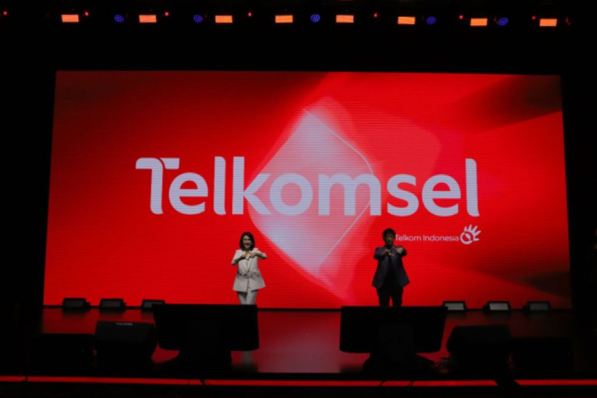 Telkomsel perkenalkan identitas baru sebagai simbol perubahan untuk #BukaSemuaPeluang